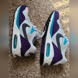 NEW Nike Women's Air Correlate